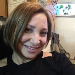 Meet your Posher, María